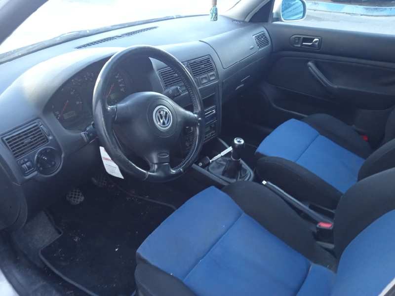 volkswagen golf iv berlina (1j1) del año 2000