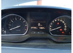 peugeot 208 del año 2012 2