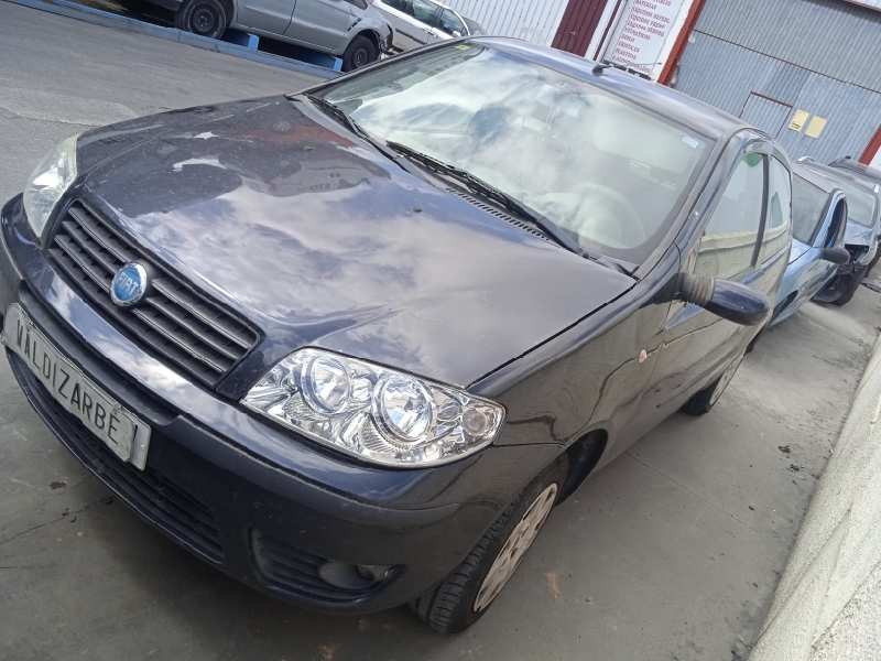 fiat punto berlina (188) del año 2005