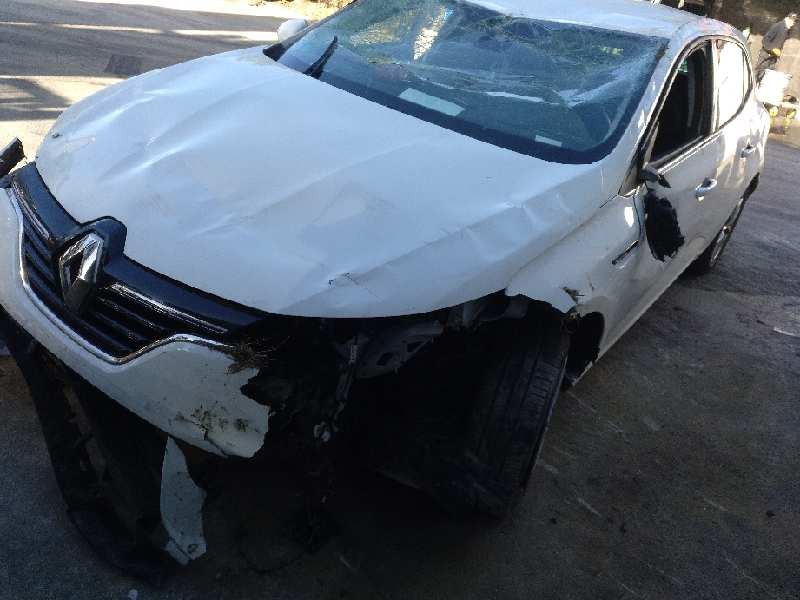 renault megane iv berlina 5p del año 2016