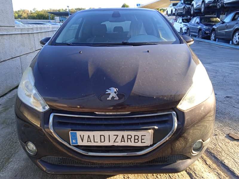 peugeot 208 del año 2012