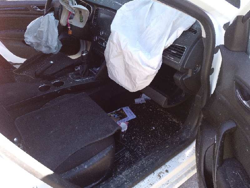 renault megane iv berlina 5p del año 2016