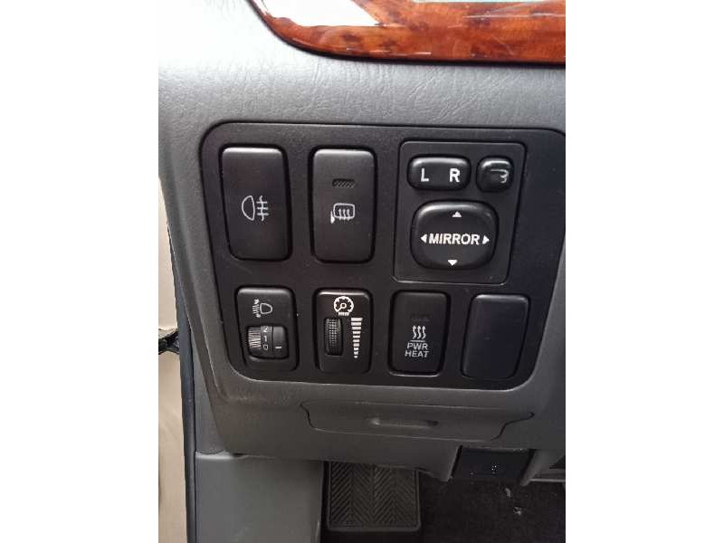 toyota land cruiser (j12) del año 2007