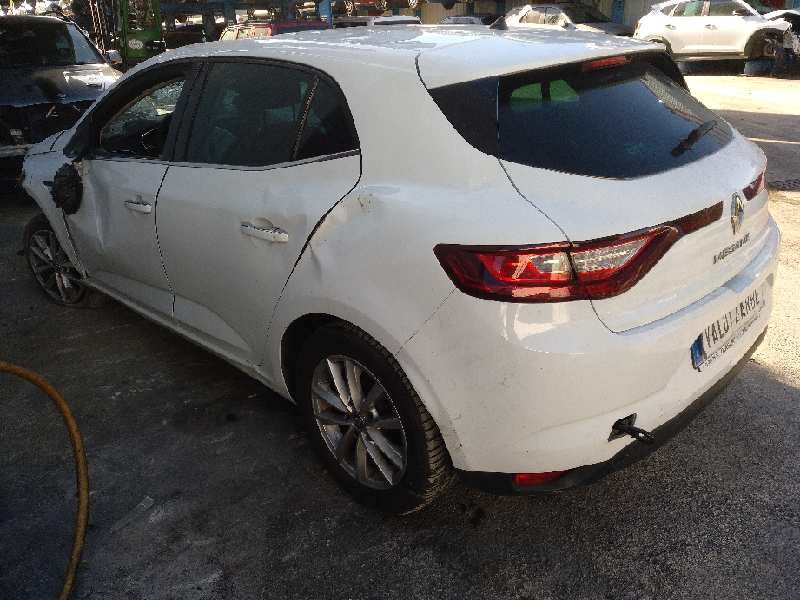 renault megane iv berlina 5p del año 2016