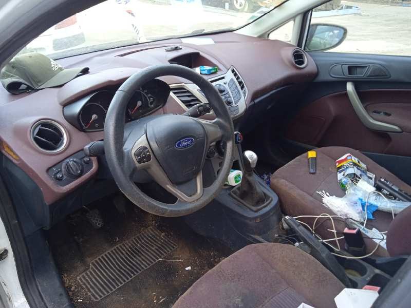 ford fiesta (cb1) del año 2010