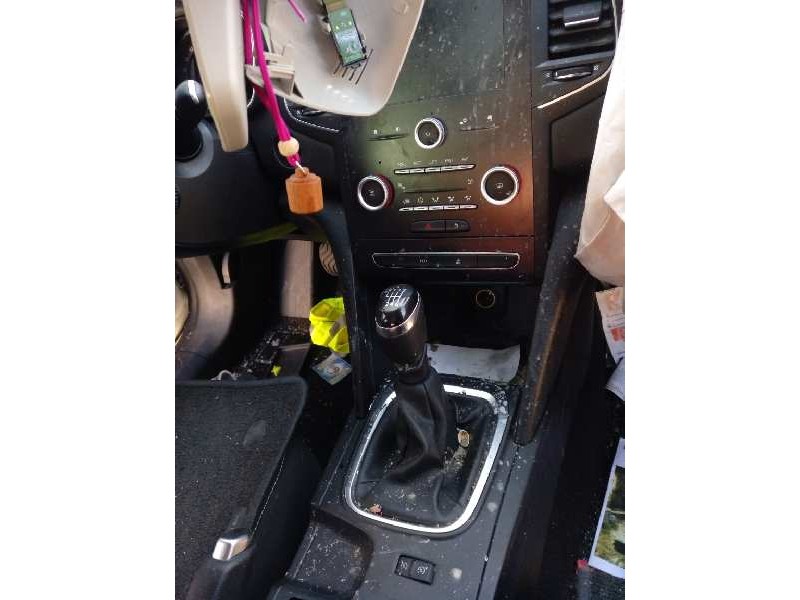 renault megane iv berlina 5p del año 2016