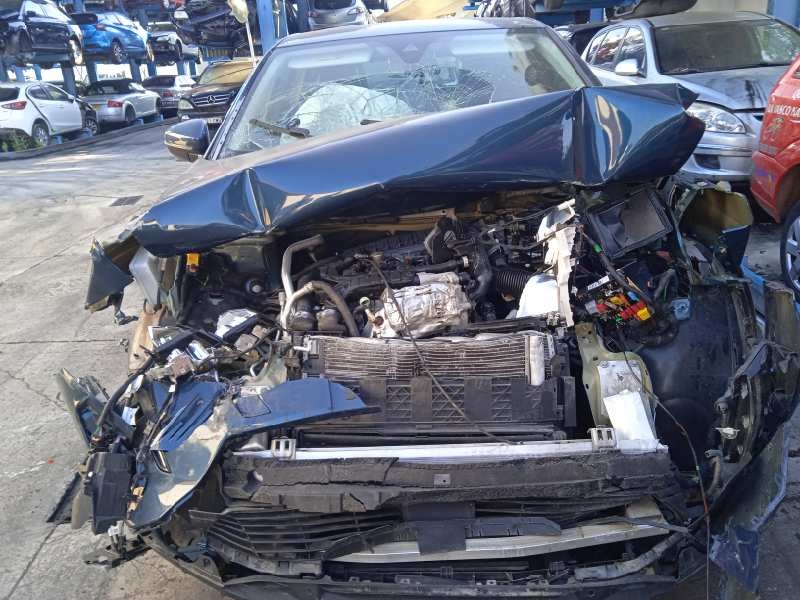 peugeot 5008 del año 2021