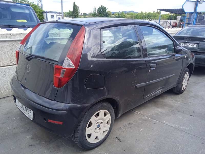 fiat punto berlina (188) del año 2005