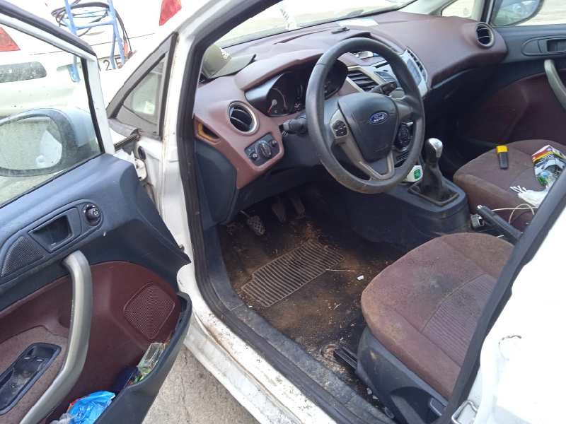 ford fiesta (cb1) del año 2010