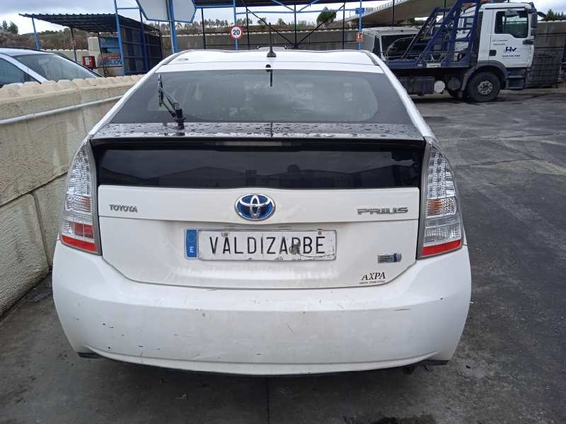 toyota prius (nhw30) del año 2012