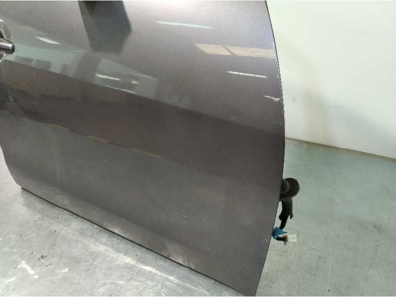 Recambio de puerta delantera derecha para mitsubishi grandis (na0w) 2.0 di-d cat referencia OEM IAM 5700A036  