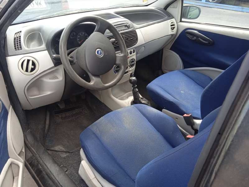 fiat punto berlina (188) del año 2005