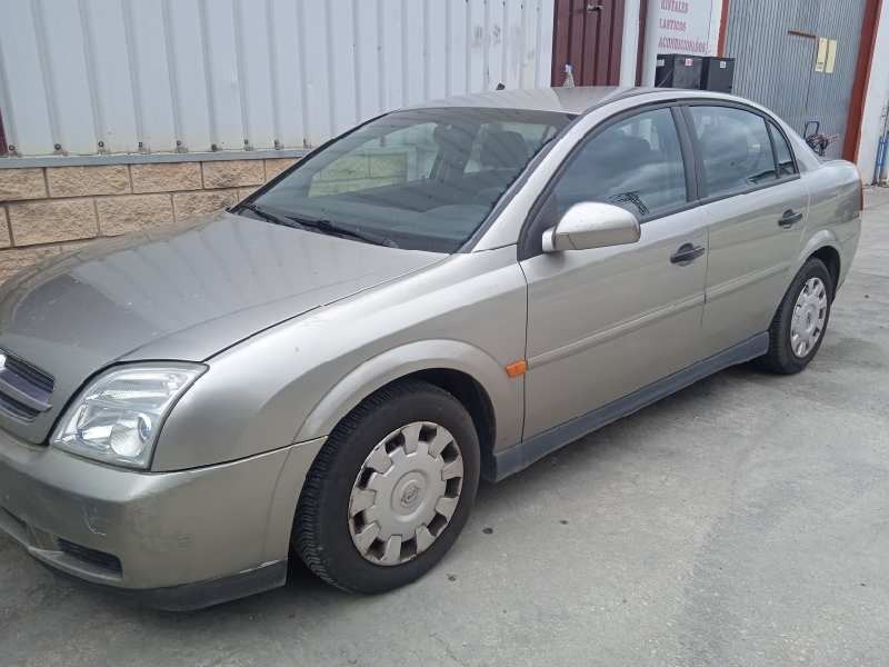 opel vectra c berlina del año 2003