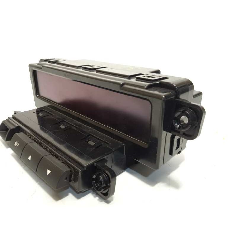 Recambio de pantalla multifuncion para kia cee´d drive referencia OEM IAM 957101H700  