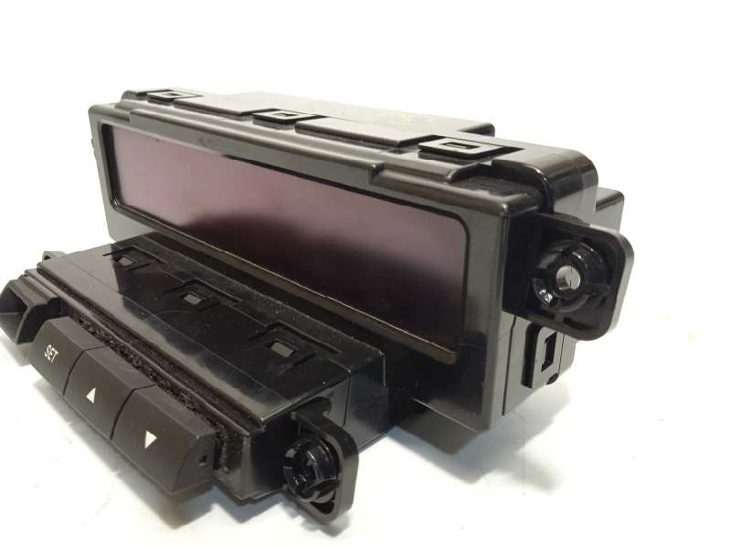 Recambio de pantalla multifuncion para kia cee´d drive referencia OEM IAM 957101H700  