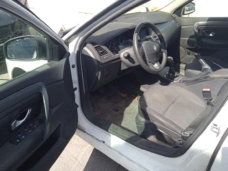 renault laguna iii del año 2009