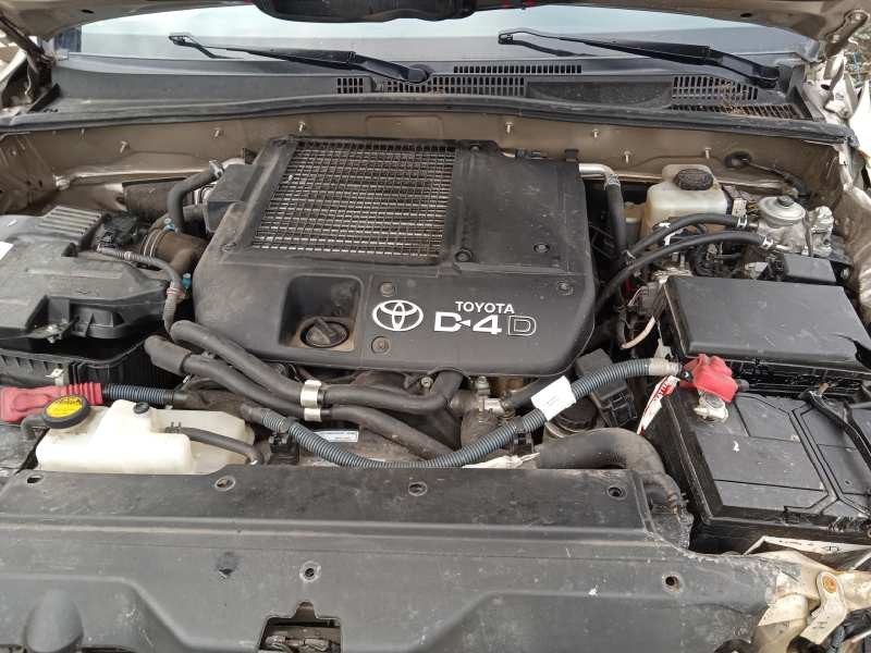 toyota land cruiser (j12) del año 2007