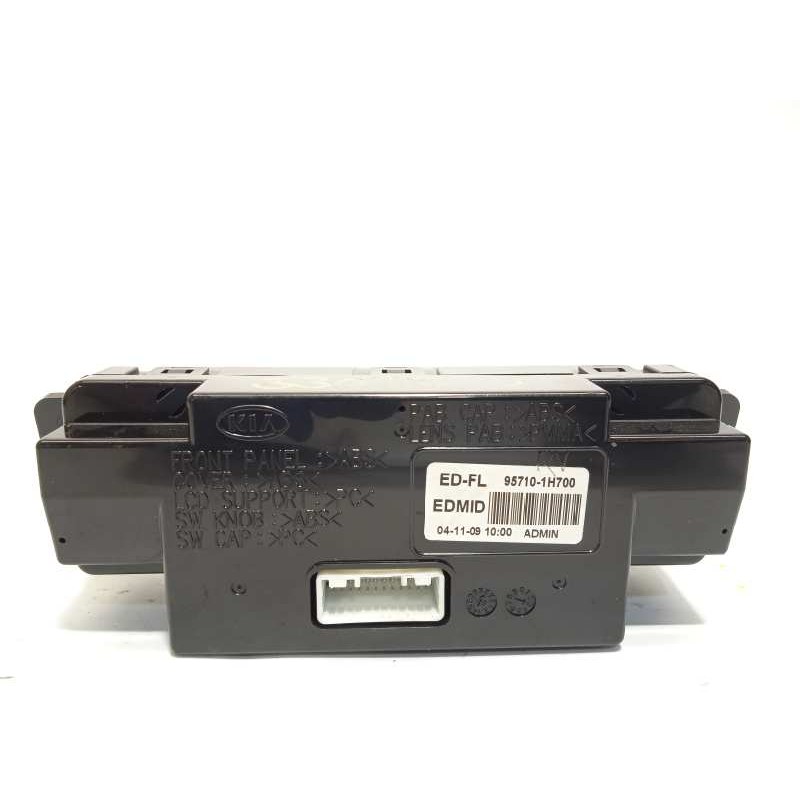 Recambio de pantalla multifuncion para kia cee´d drive referencia OEM IAM 957101H700  