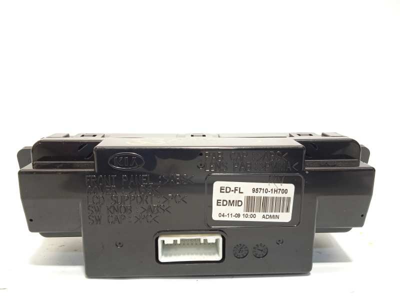 Recambio de pantalla multifuncion para kia cee´d drive referencia OEM IAM 957101H700  