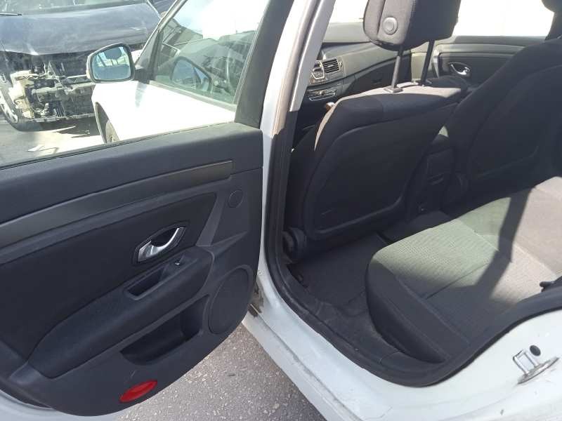 renault laguna iii del año 2009