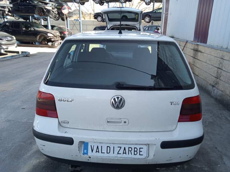volkswagen golf iv berlina (1j1) del año 2000