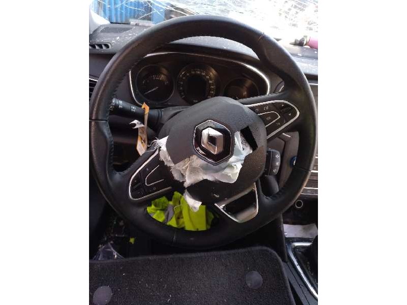 renault megane iv berlina 5p del año 2016