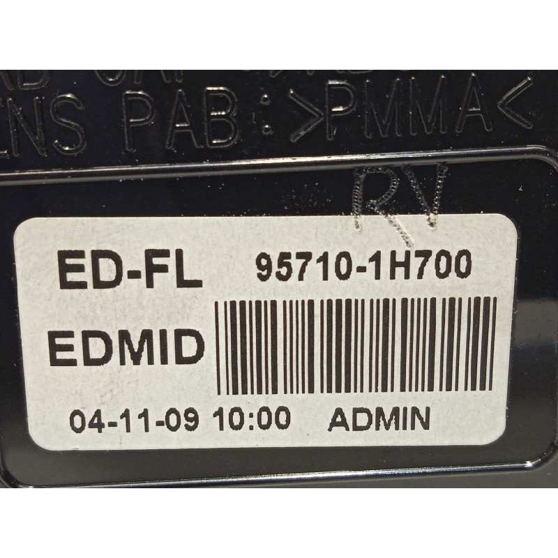 Recambio de pantalla multifuncion para kia cee´d drive referencia OEM IAM 957101H700  