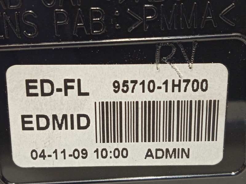 Recambio de pantalla multifuncion para kia cee´d drive referencia OEM IAM 957101H700  