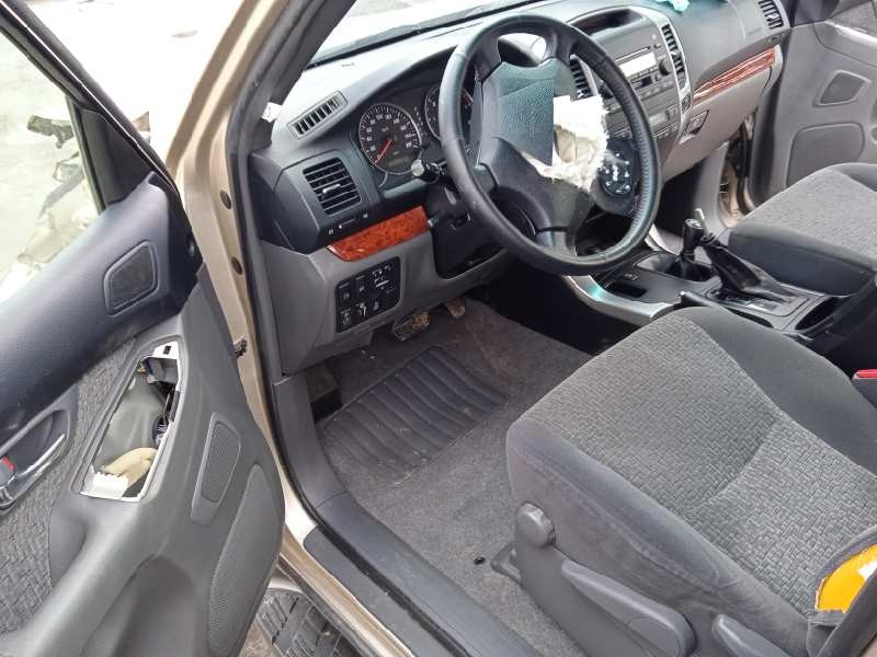 toyota land cruiser (j12) del año 2007