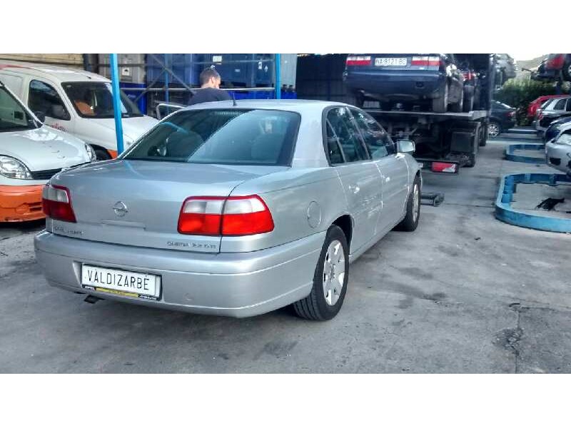 opel omega b del año 2001