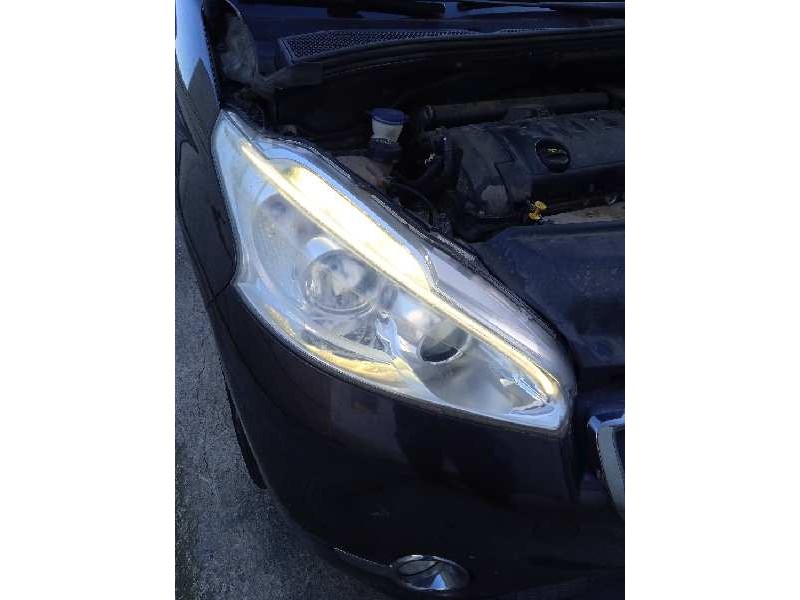 peugeot 208 del año 2012