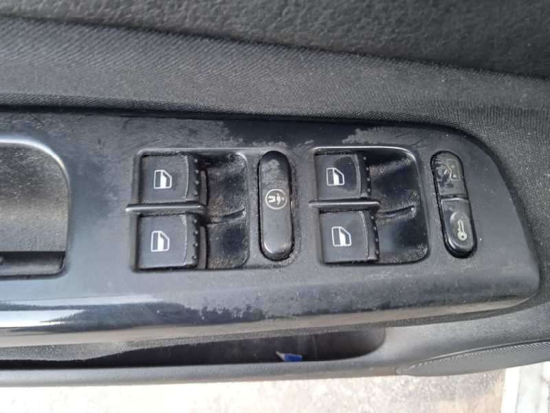 volkswagen golf iv berlina (1j1) del año 2000