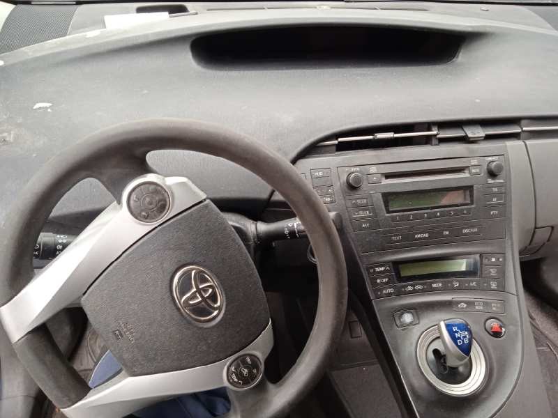 toyota prius (nhw30) del año 2012