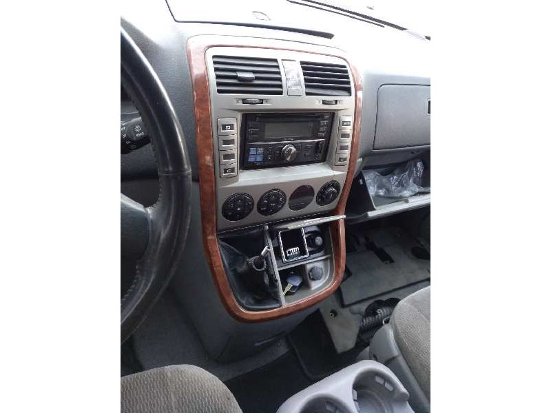 kia carnival ii del año 2003