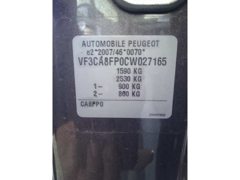 peugeot 208 del año 2012