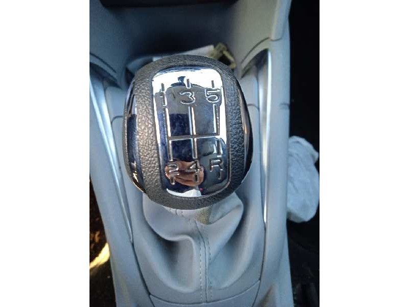 peugeot 208 del año 2012