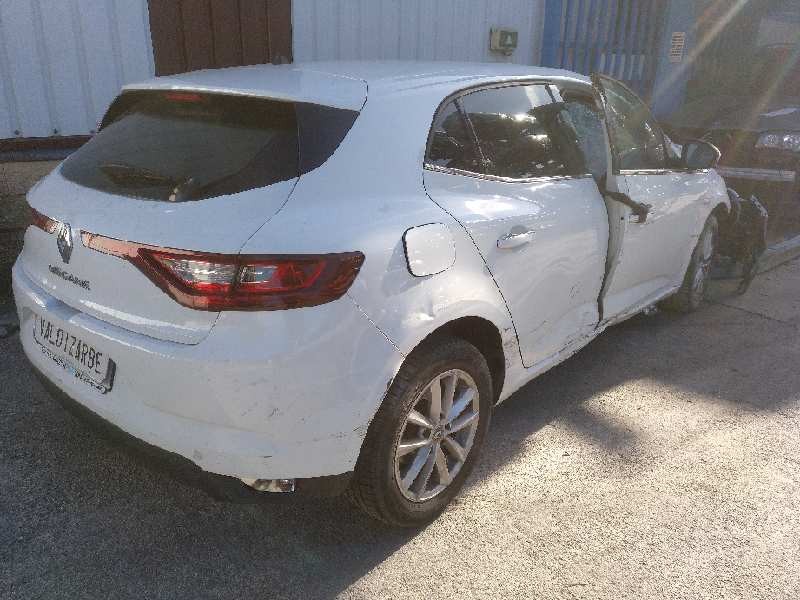 renault megane iv berlina 5p del año 2016