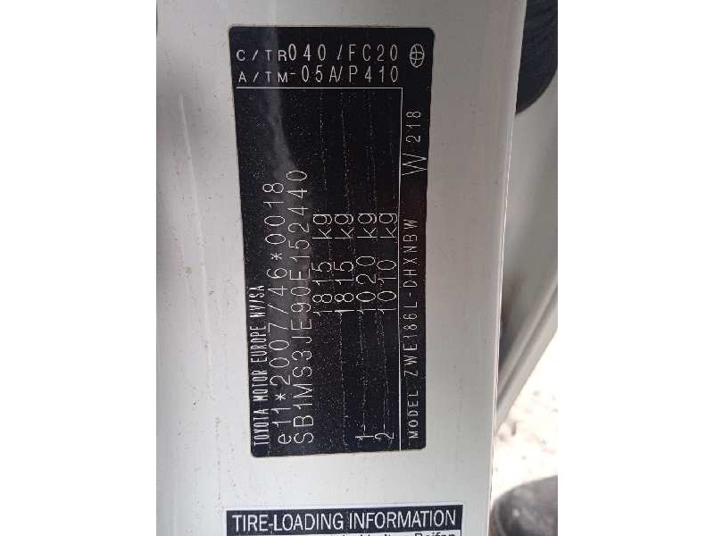 toyota auris del año 2015