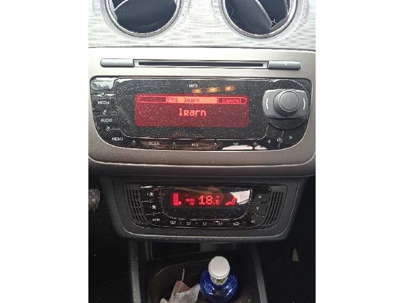 seat ibiza (6j5) del año 2013