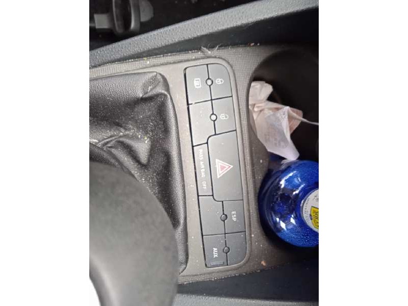 seat ibiza (6j5) del año 2013