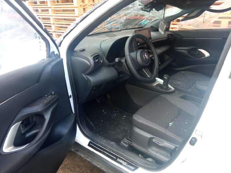 toyota yaris cross del año 2023