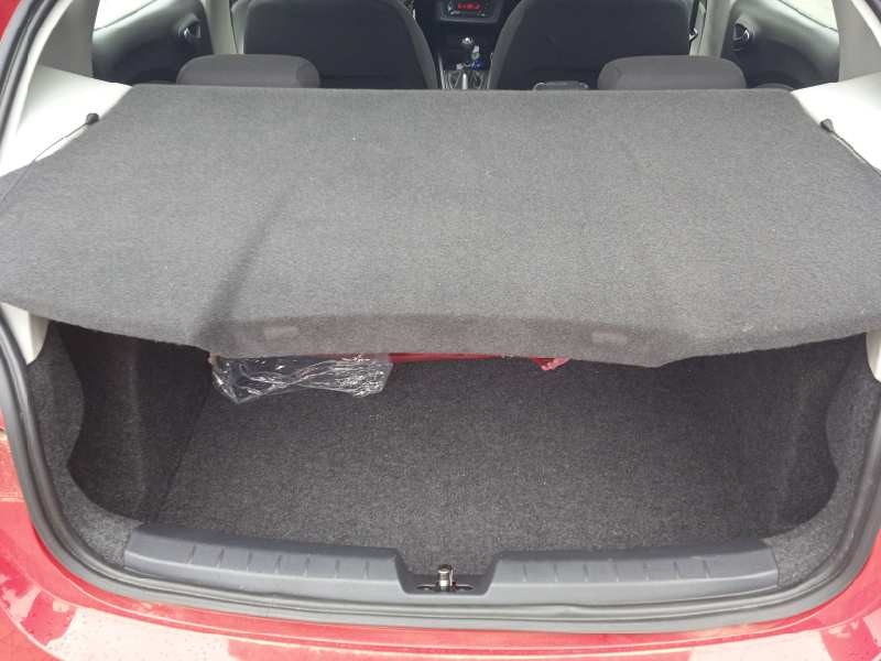 seat ibiza (6j5) del año 2013