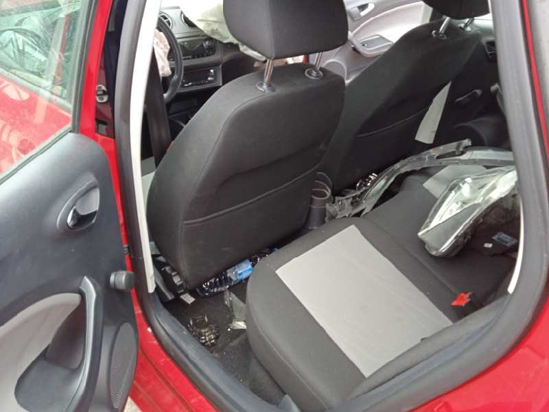 seat ibiza (6j5) del año 2013