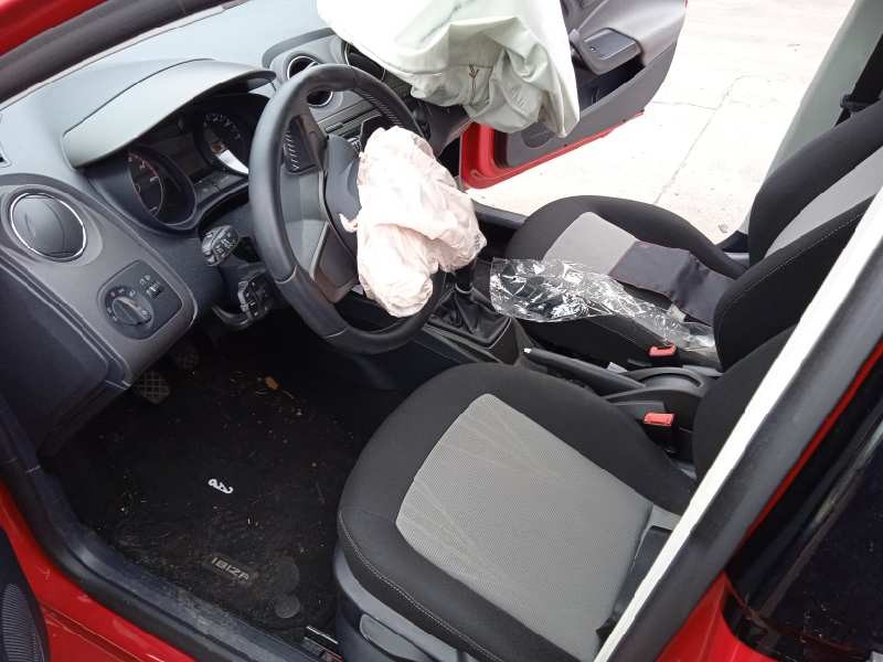 seat ibiza (6j5) del año 2013