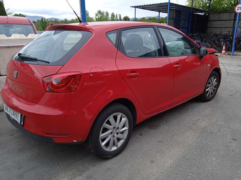 seat ibiza (6j5) del año 2013