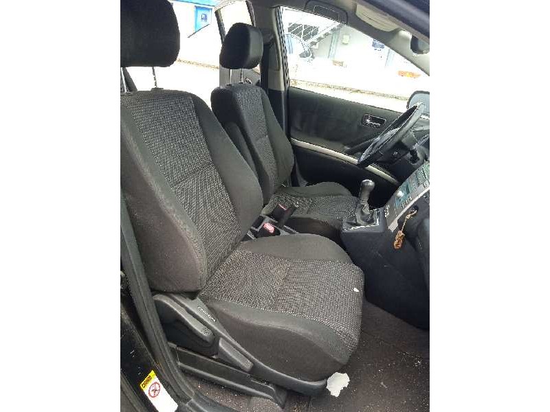 toyota corolla verso (r1) del año 2006