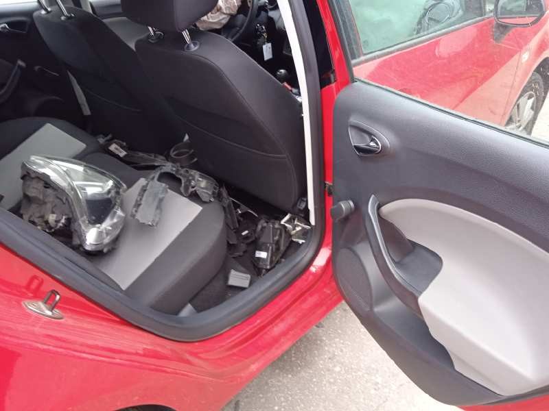 seat ibiza (6j5) del año 2013