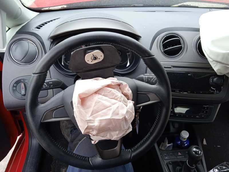 seat ibiza (6j5) del año 2013