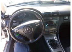 mercedes-benz clase c (w203) sportcoupe del año 2004 2