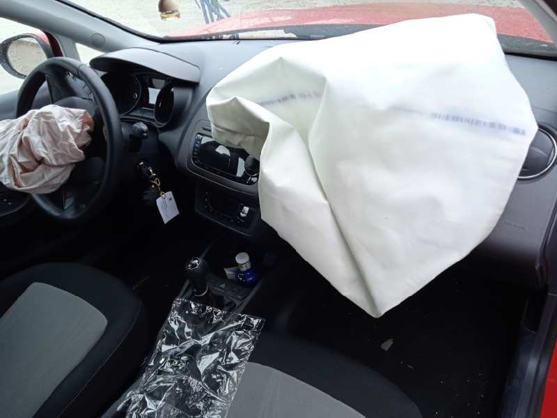 seat ibiza (6j5) del año 2013